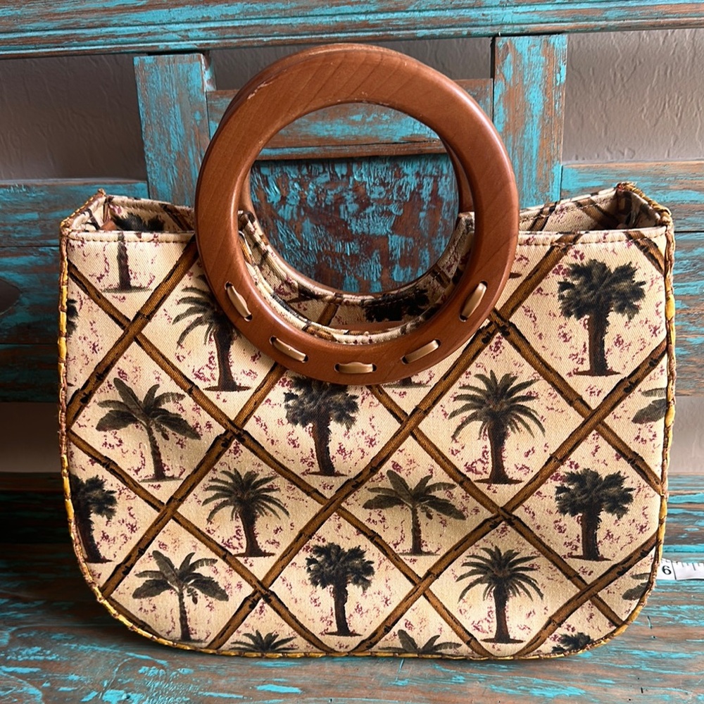Beachy Palm Tree Print Tan Handbag with Wooden Handle - Picture 1 of 12